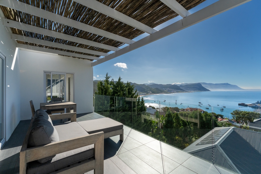 6 Bedroom Property for Sale in Simons Kloof Western Cape